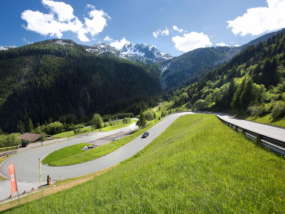 Kurvenglück auf der Gerlos Alpenstraße