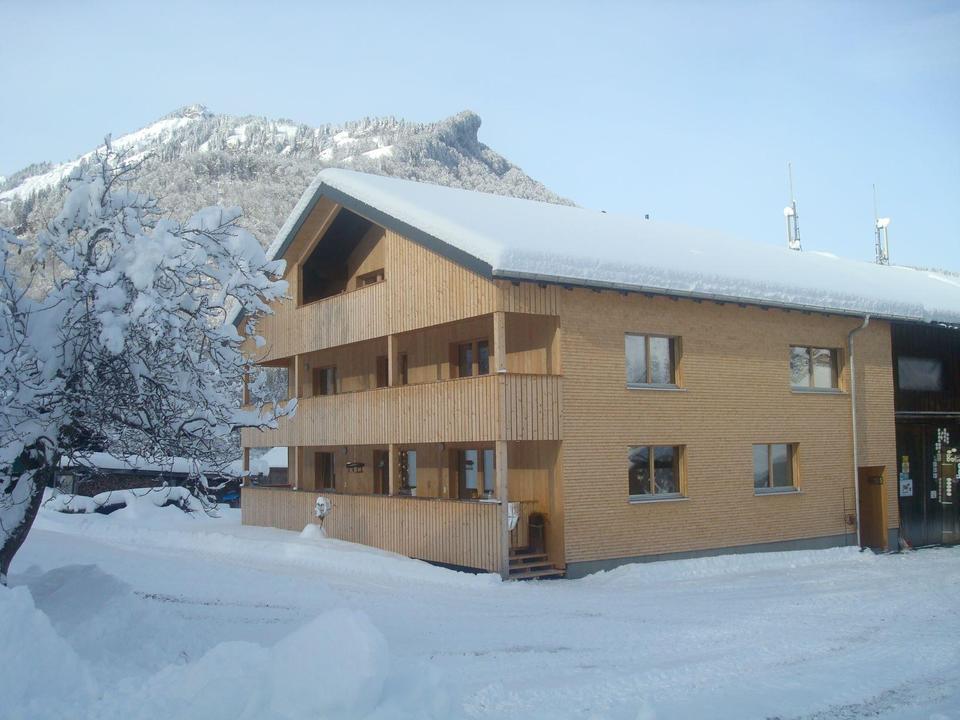 Bauernhof Bertsch Mellau Außen Winter