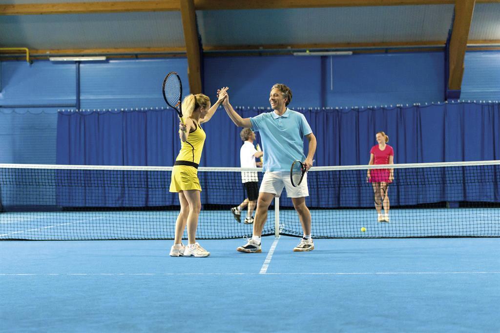 Tennishalle