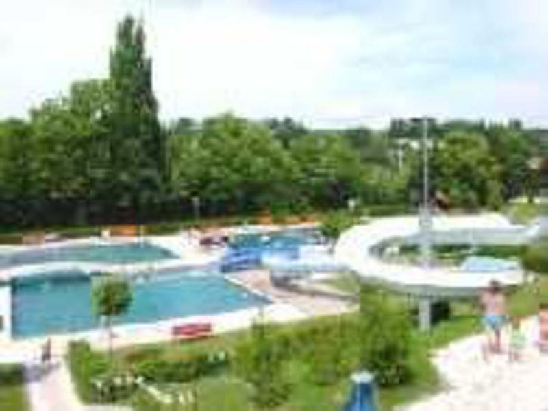Freibad Grieskirchen.jpg