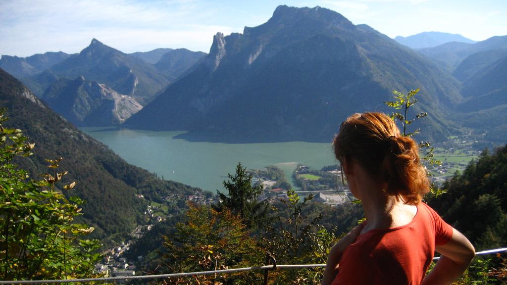 \"Hohe Rast\" (980 m) mit Blick auf Ebensee und den Traunsee