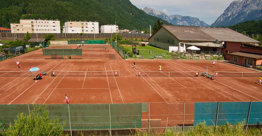 Tennisanlage