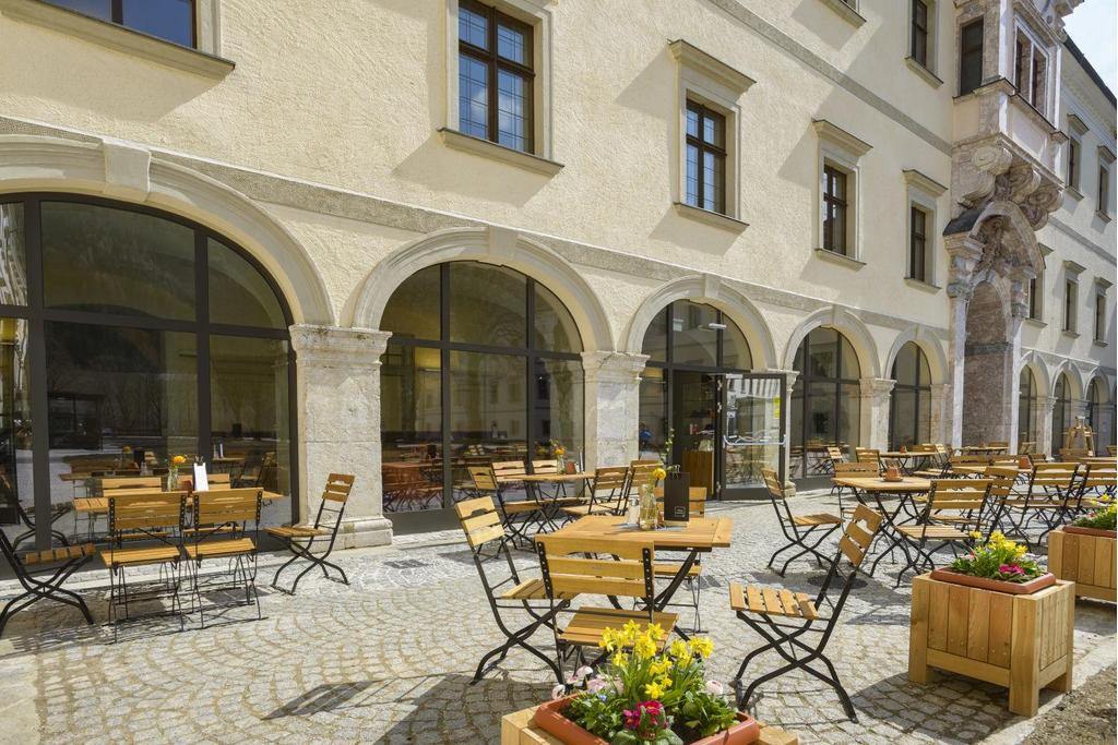 innenhof-terrasse-cafe-jufa-hotel-phyrn-priel-somm