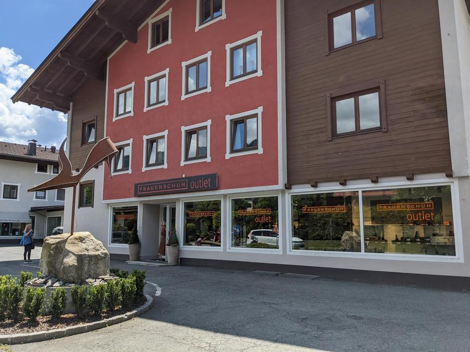 Frauenschuh Outlet