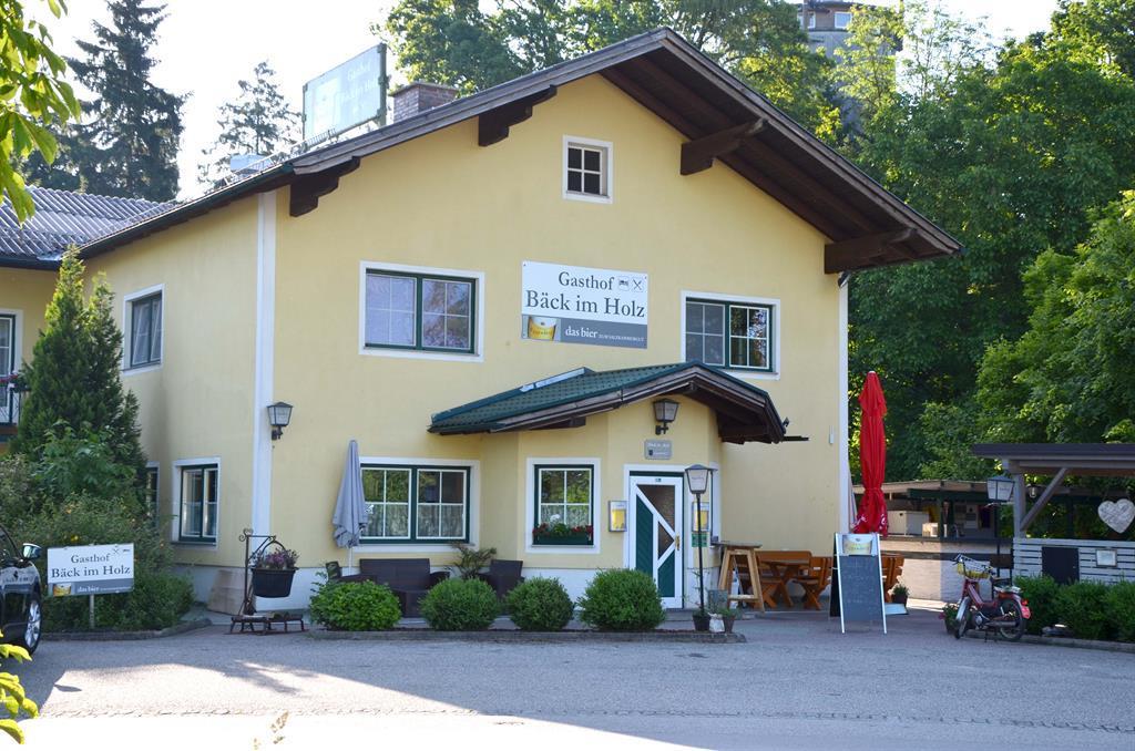 Bäck im Holz