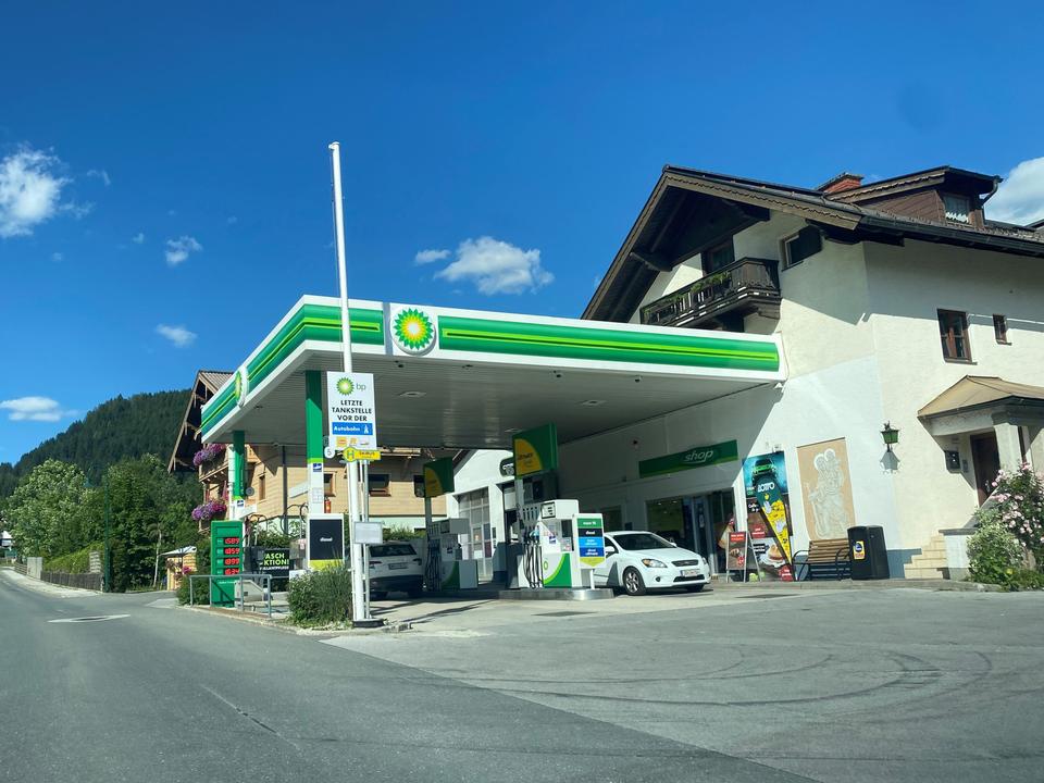 BP Tankstelle von Wagrain kommend