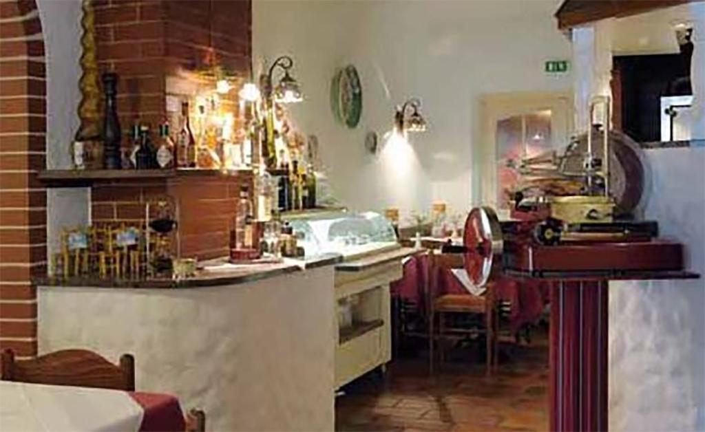 Pizzeria Taverna innen