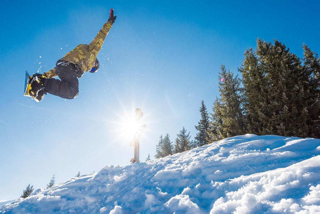 Snowboader