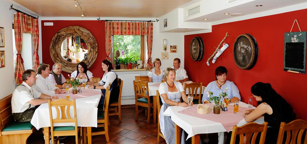 Gasthaus \"zum Vogelparadies\", Kirchdorf,