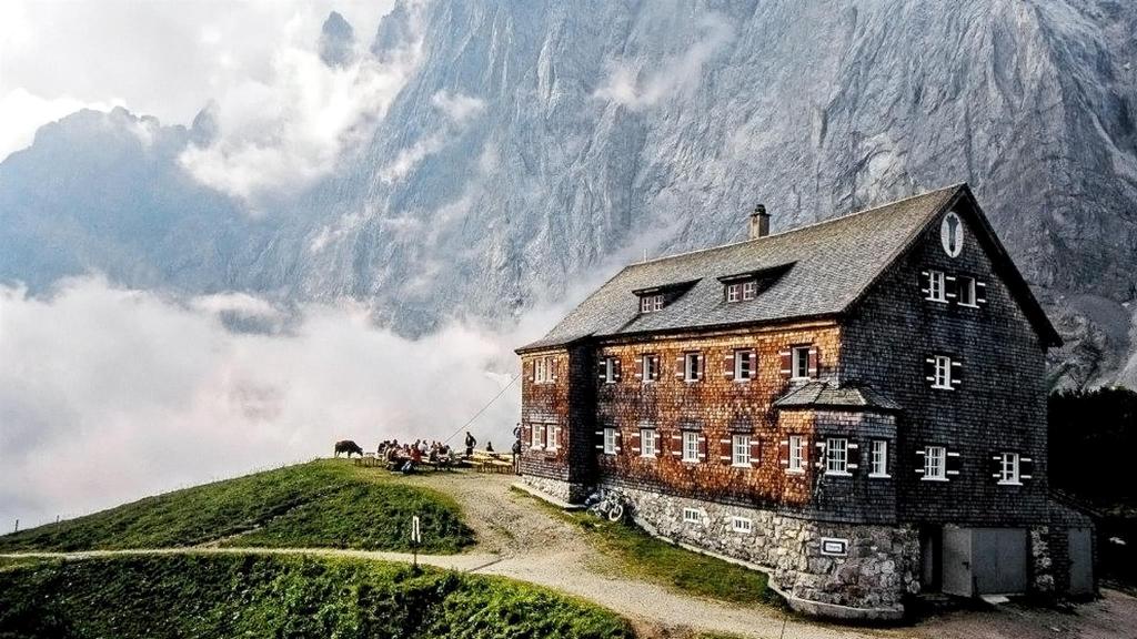 Falkenhütte neu