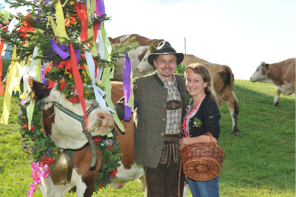 Almabtrieb, Bauer und Bäurin