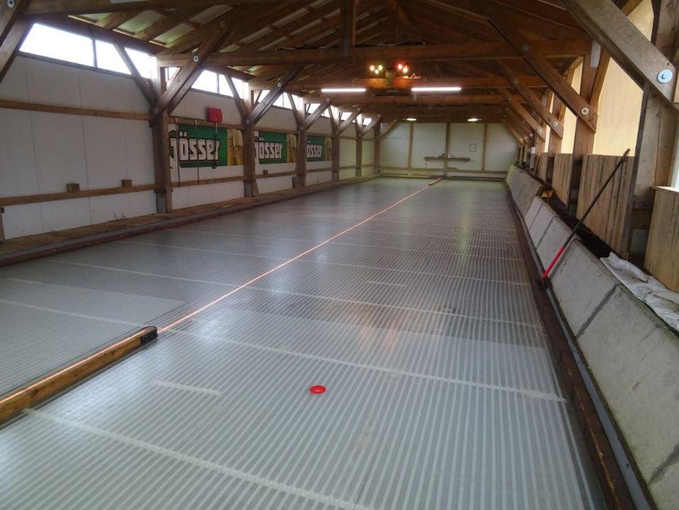 Kunsteisstockhalle