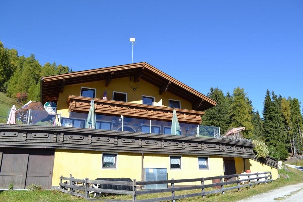 Nösslach Hütte in Gries