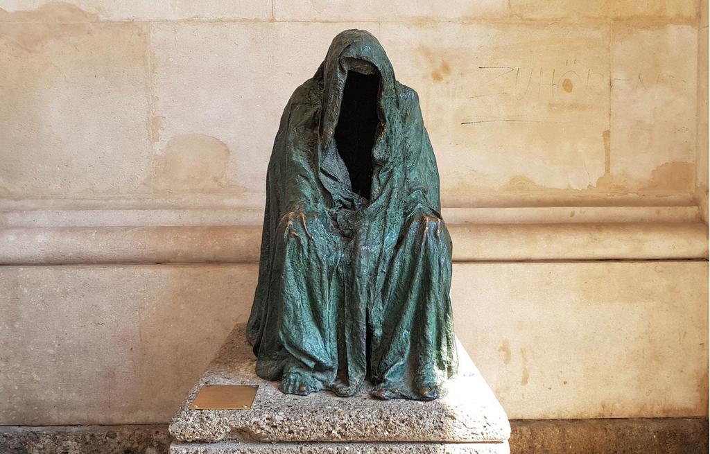 Pietá Statue zwischen Domplatz und Kapitelplatz