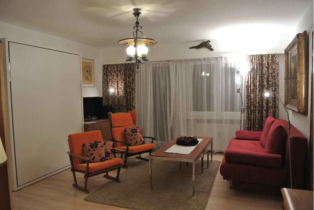 Sitzecke mit Ausziehbett apt.13