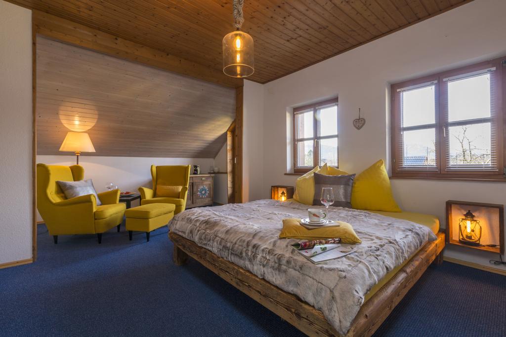 3 Mäderl Haus Wohnung Abendsonne