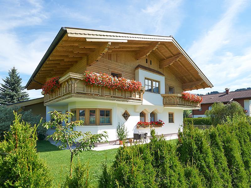 Haus Kirchner im Sommer