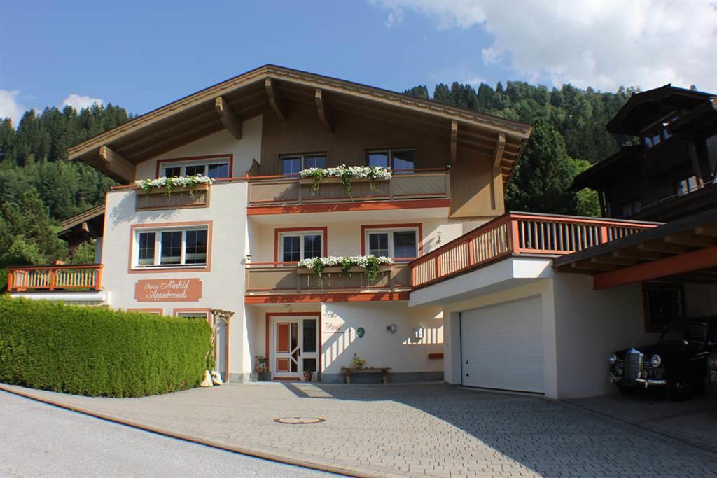 Hausfoto Sommer