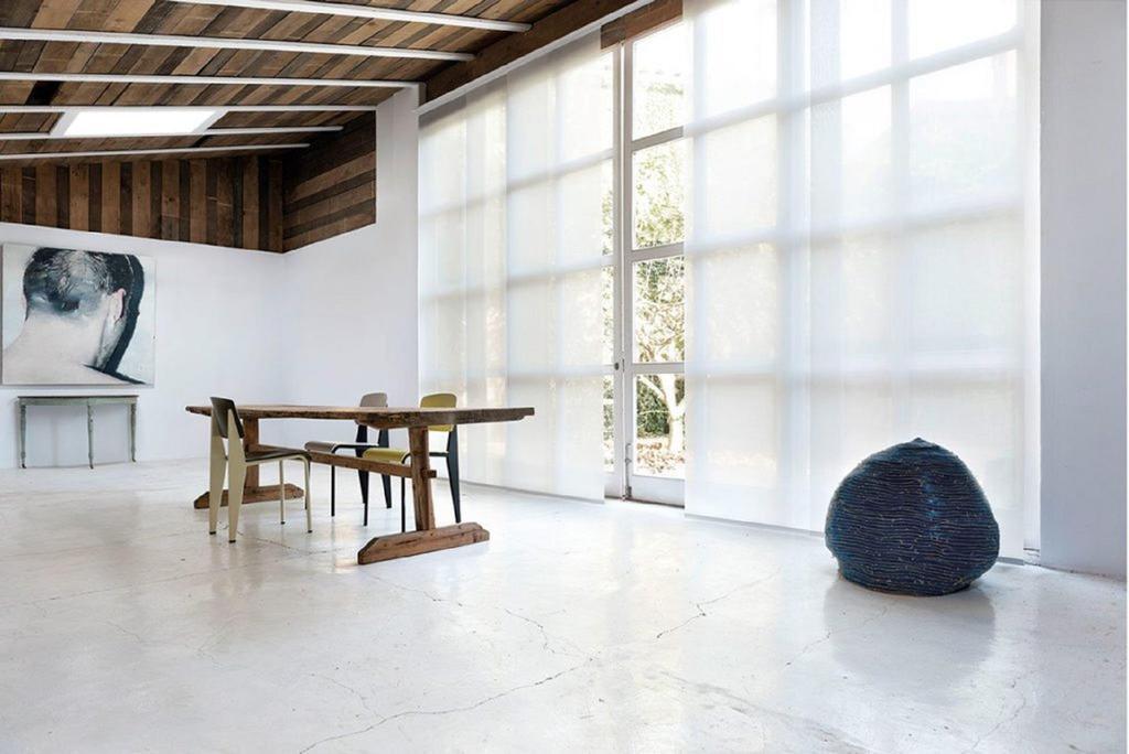 moderner-wohnraum-holz-hell-licht