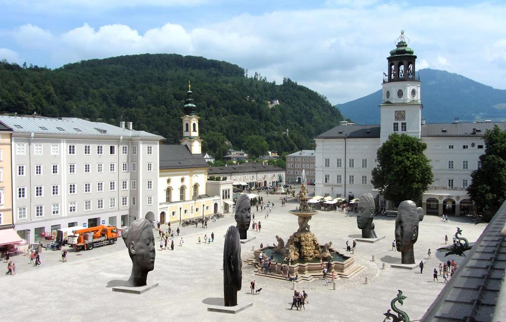 Jaume Plensa_Residenzplatz Salzburg