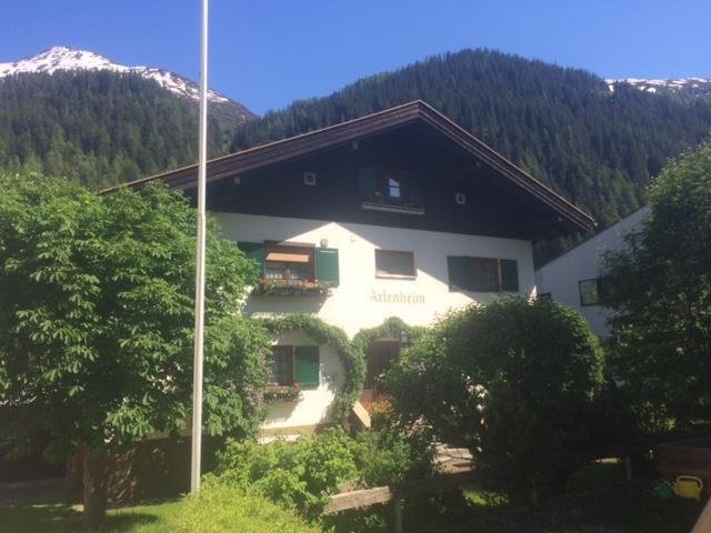 Blick von der Dorfstraße