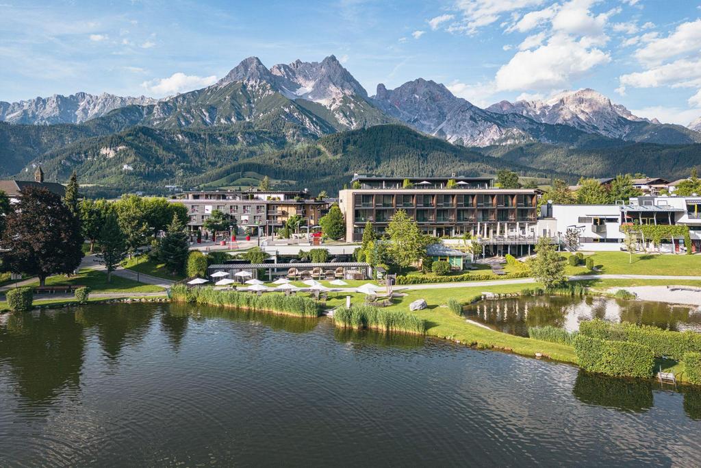 ritzenhof-portale-aussen-ansicht-titelbild