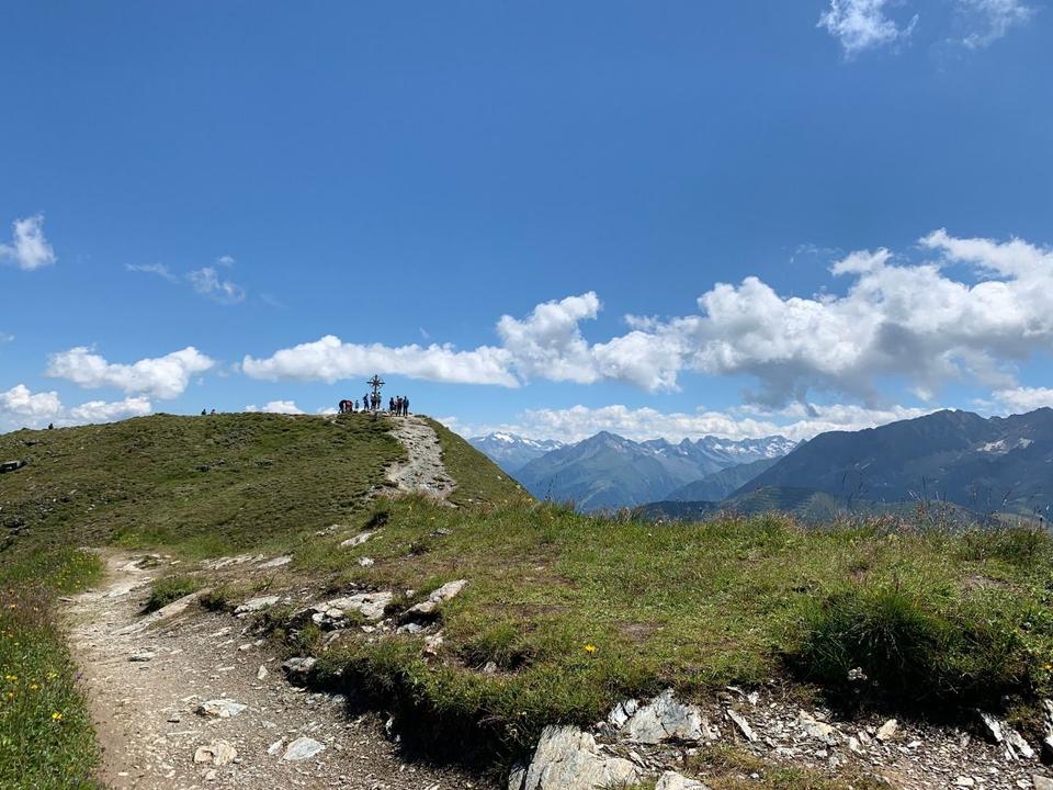 Blick auf die Grüblspitze auf dem Weg zum Ramsjoch