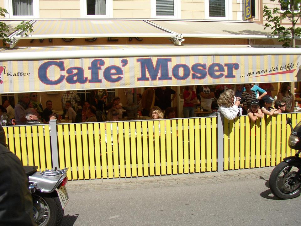 Cafe Moser