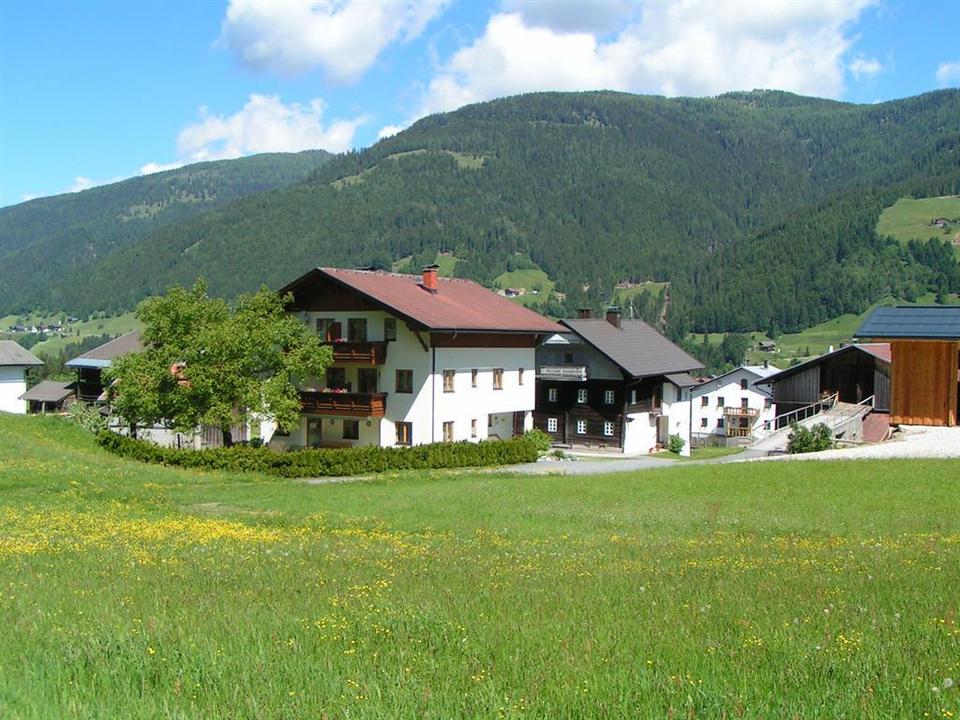 Unser Hof im Sommer