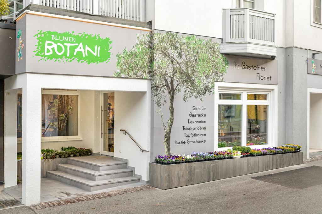 Botani Außen