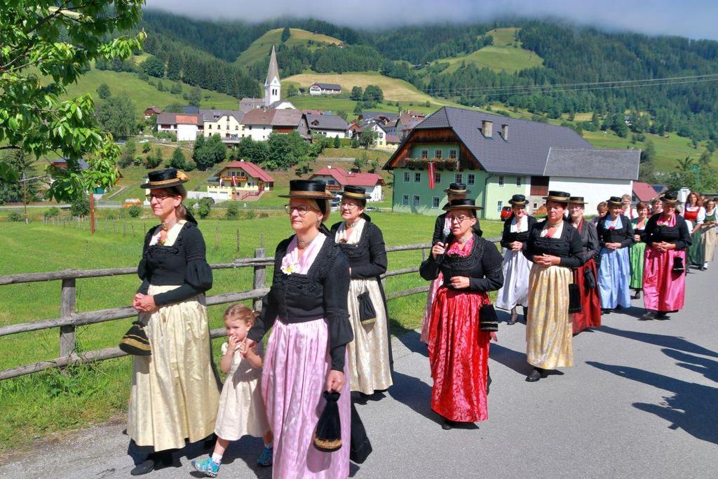Trachtenfrauen