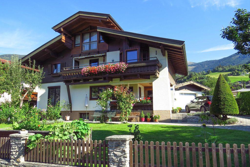 Haus im Sommer