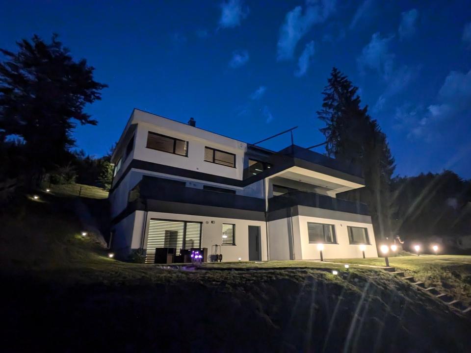 PXL_20240824_185557114.NIGHT