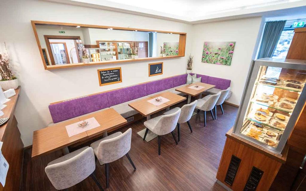 Cafe
