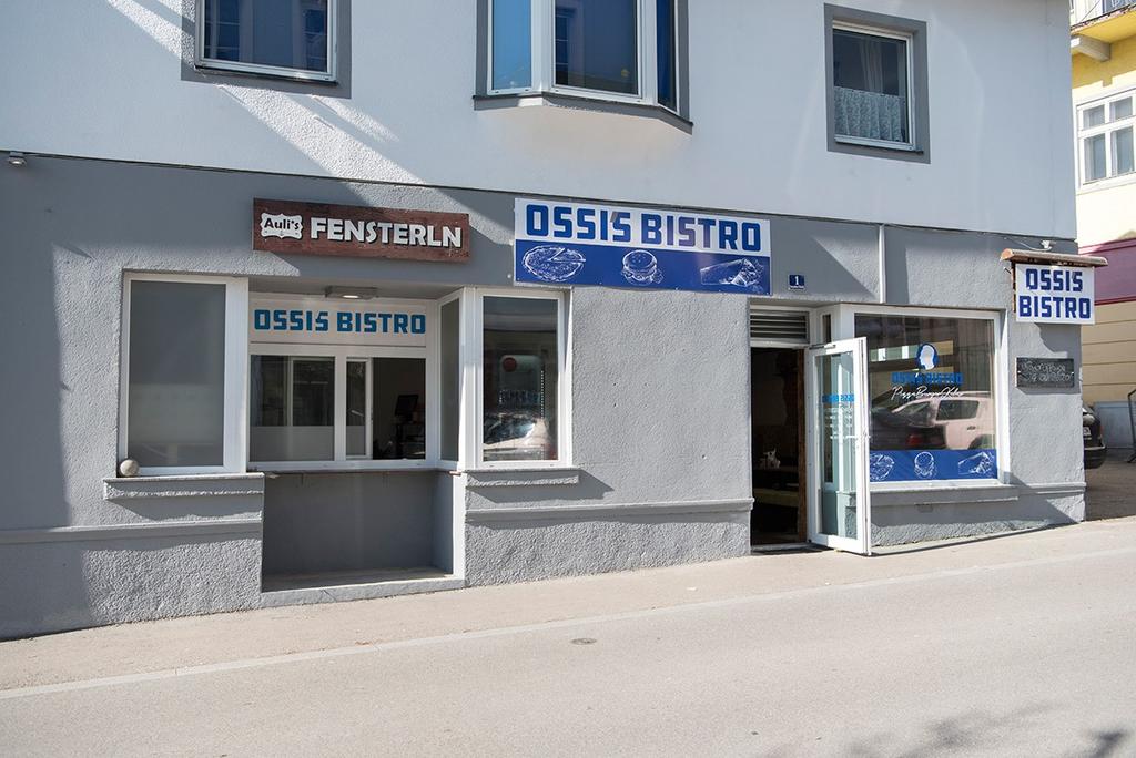 Ossi_s_Bistra aussen