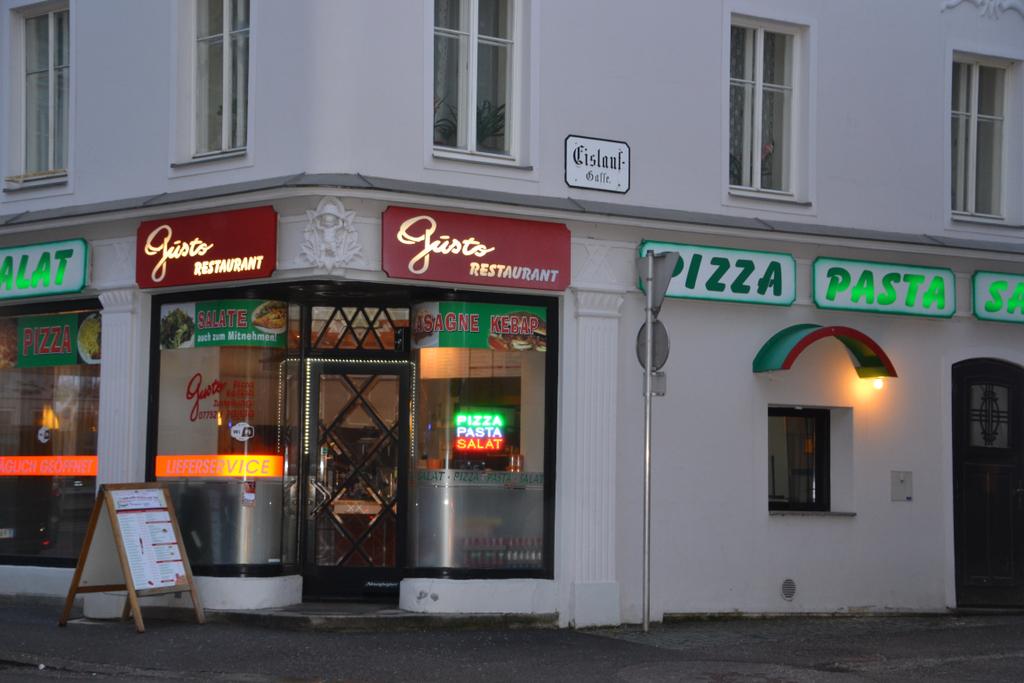 Gusto Pizzeria