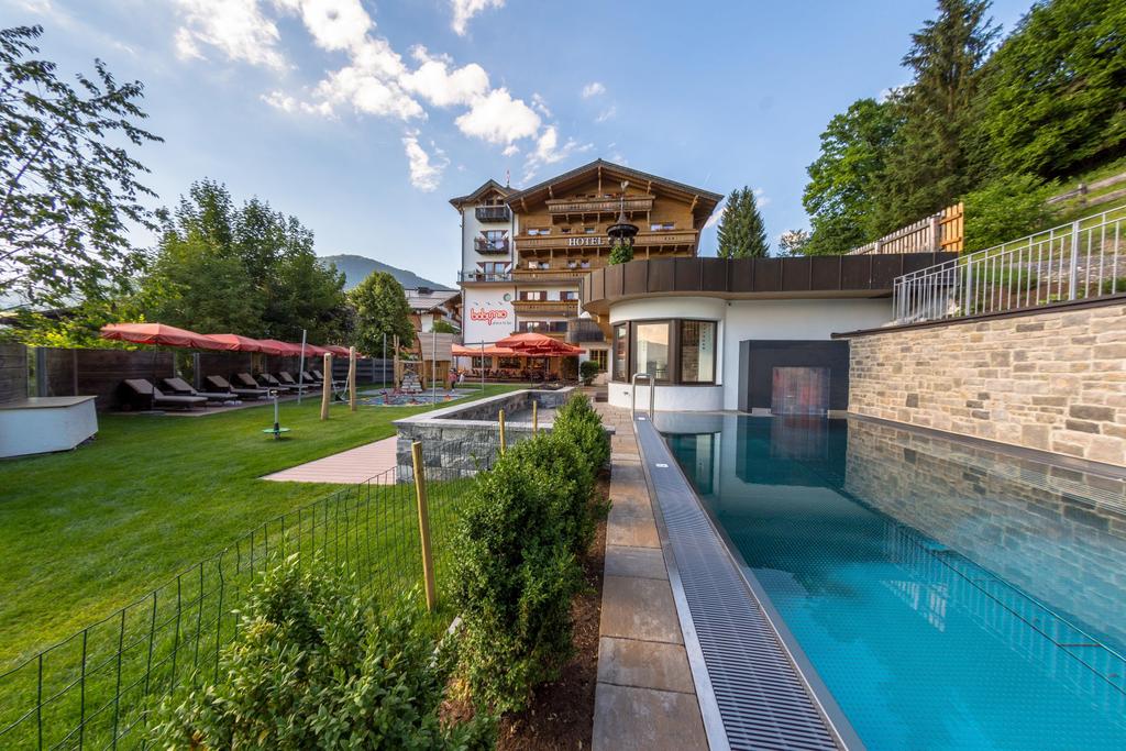 Babymio, Kitzbüheler Alpen Kirchdorf in Tirol