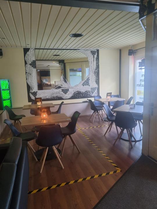 Bar 4