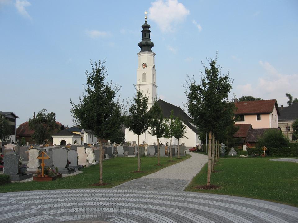 Katholische Pfarrkirche1_Copyright-Gemeinde Munderfing