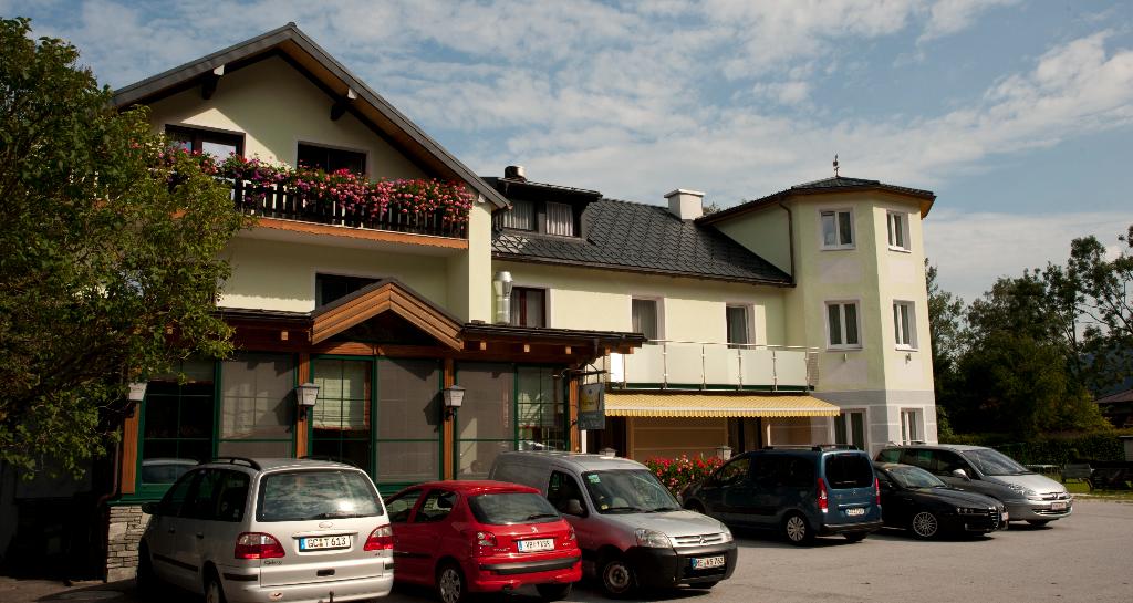 Attersee-Hotel _Gasthaus-Pension_ zur Nixe 1