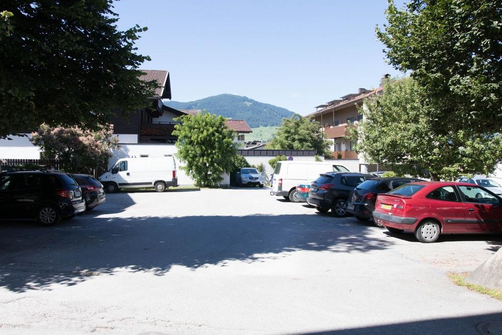 Gemeinde Parkplatz Kitzbüheler Alpen - Brixental _ Mathäus Gartner.jpg