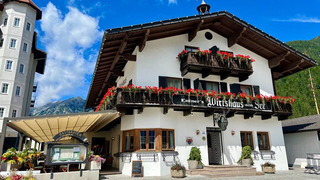 Entners Wirtshaus am See - Außenansicht Sommer