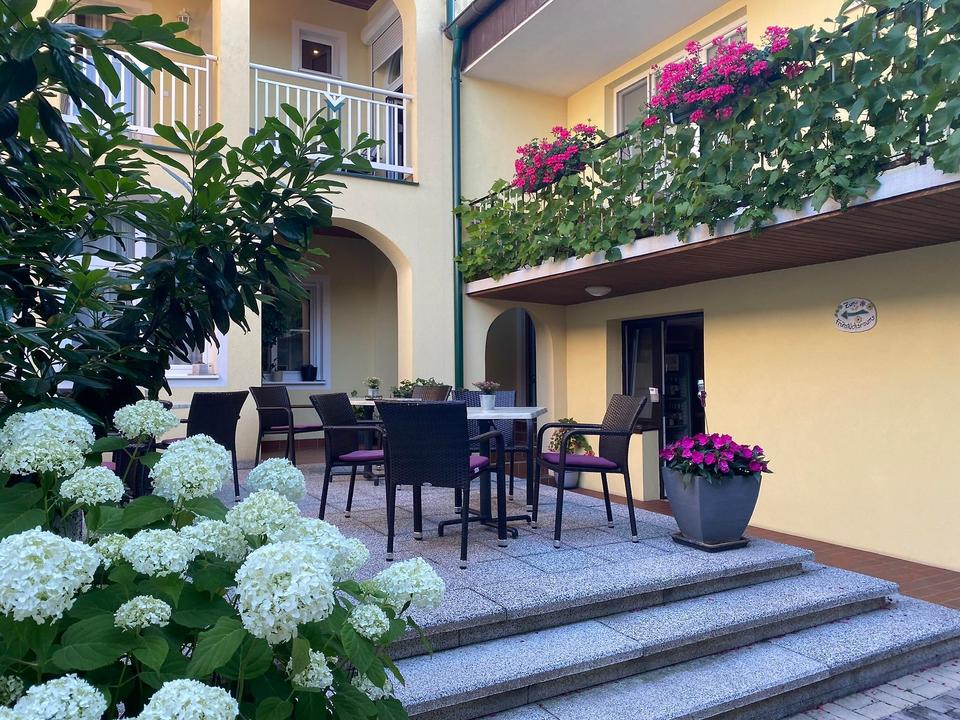 Terrasse Innenhof