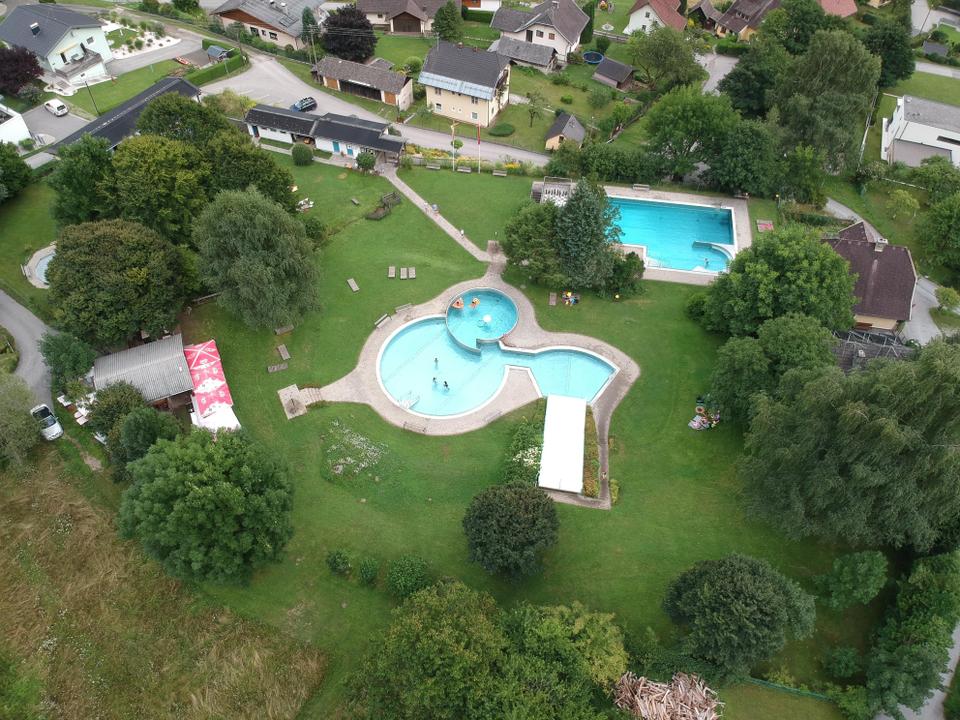 Schwimmbad von oben