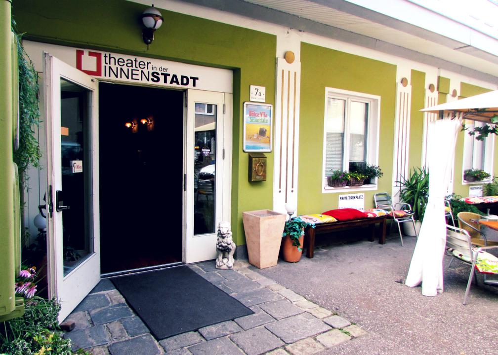 Theater in der Innenstadt Eingang