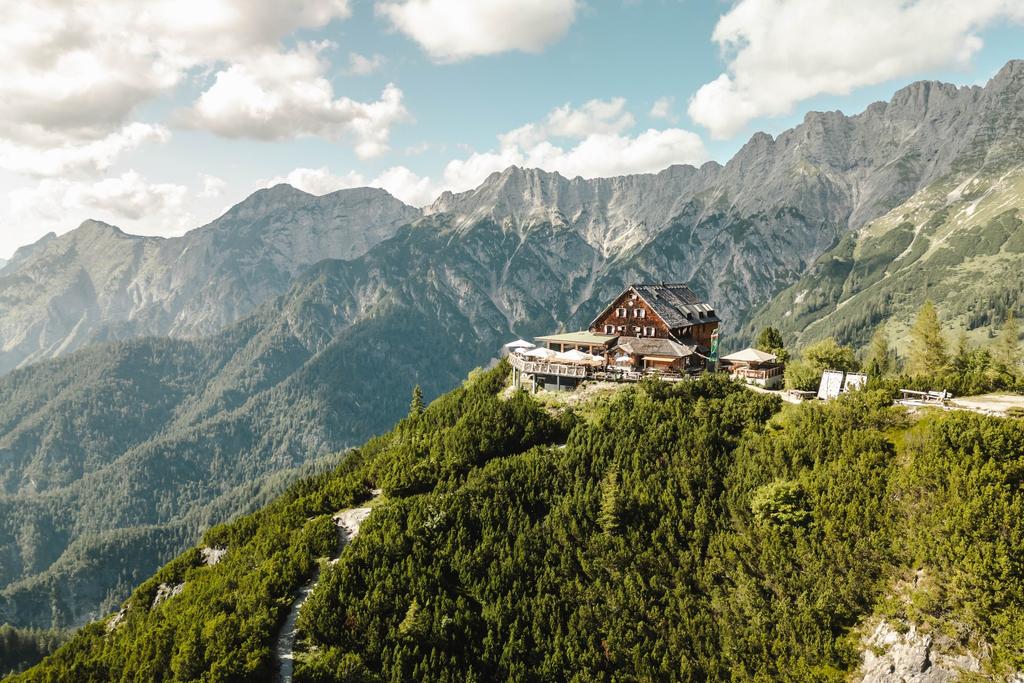 Peter Wiechenthaler Hütte