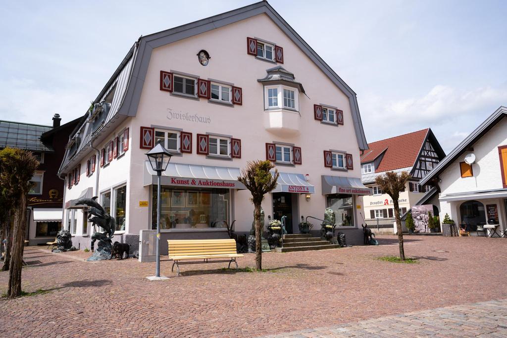 Antony's Kunst- u. Auktionshaus in Oberstaufen