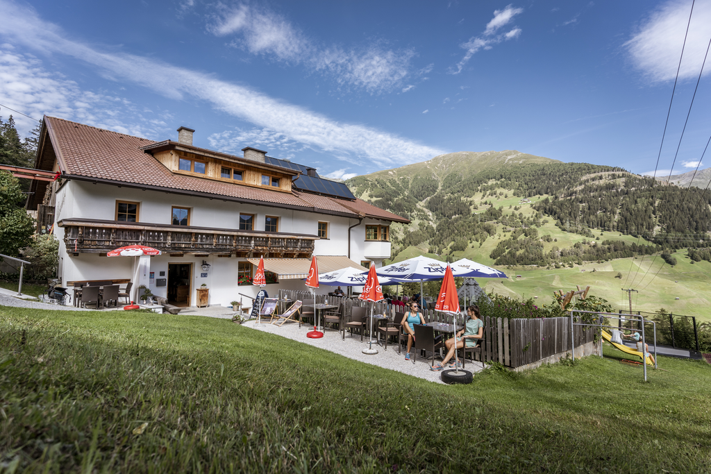 -c--tvb-tiroler-oberland-nauders-florian-albert-riatschhof-2020-1-.png