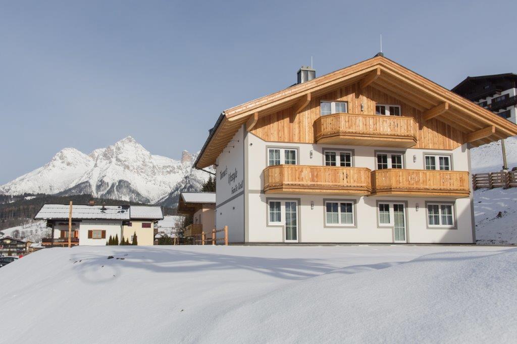 Hausansicht Thoraus Lifestyle im Winter