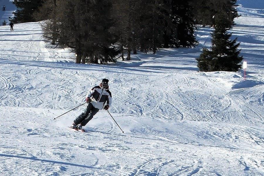 Skifahren am Aineck